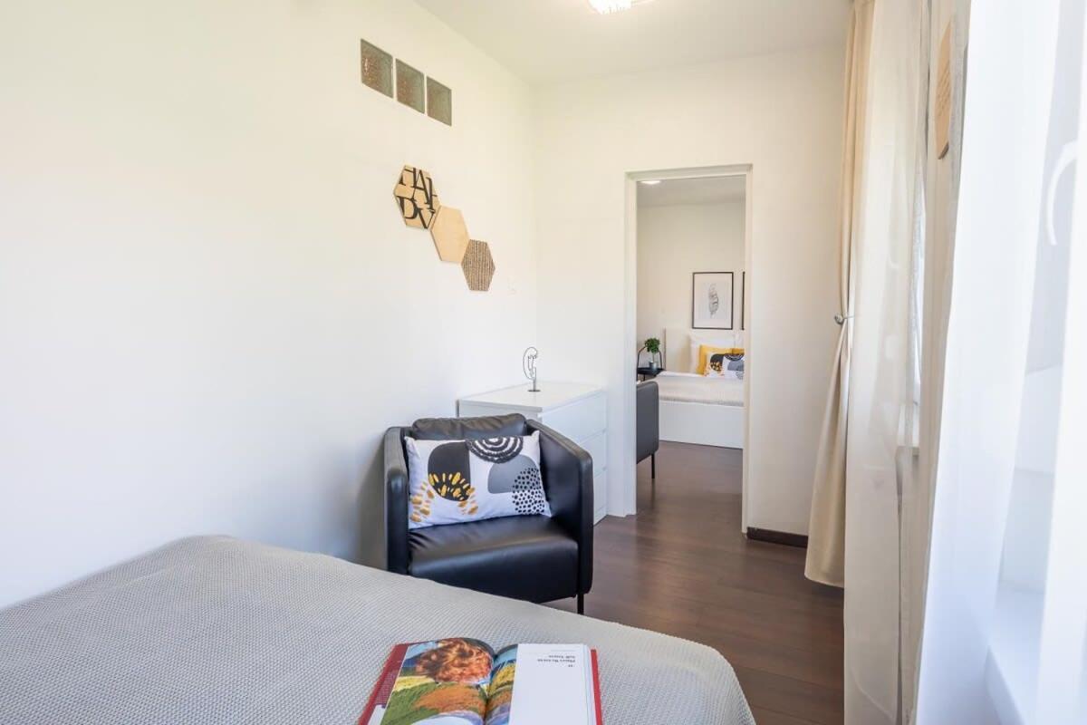 Sunny Balcony - Cute And Cozy Apartment บูดาเปสต์ ภายนอก รูปภาพ